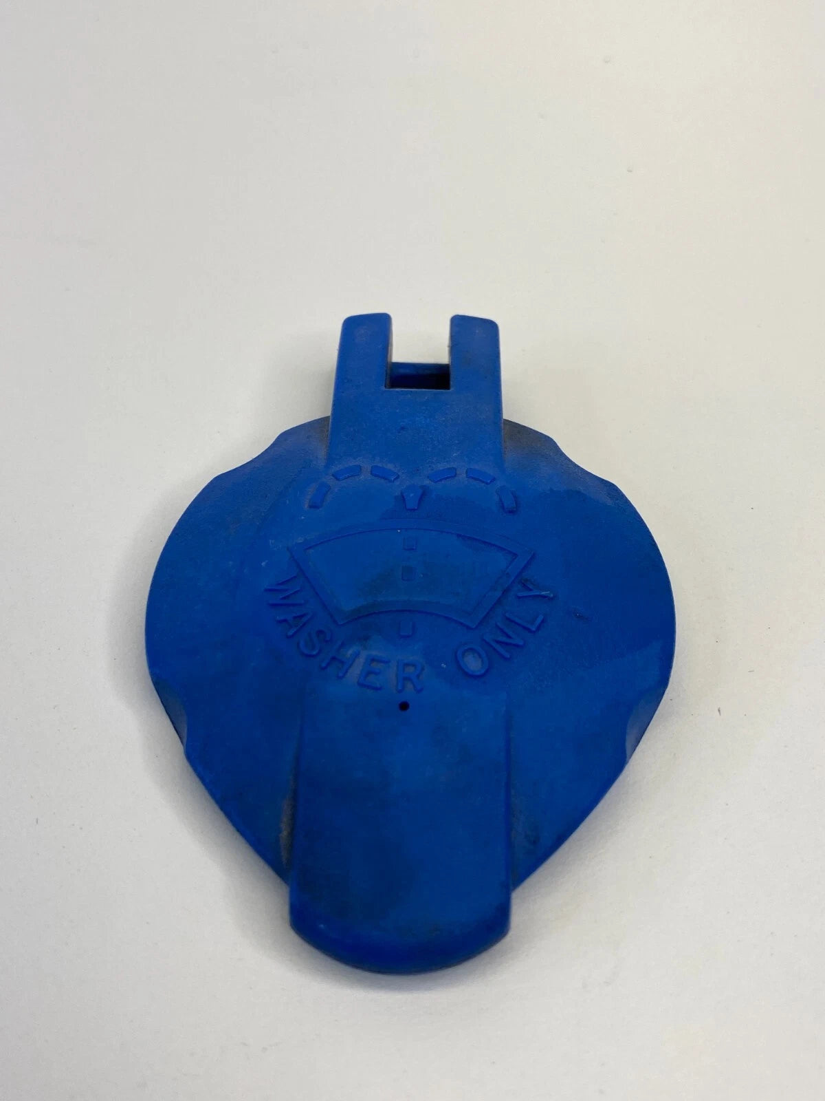 2006-2010 HYUNDAI ELANTRA SEDAN WINDSHIELD WIPER FLUID RESERVOIR CAP COVER OEM