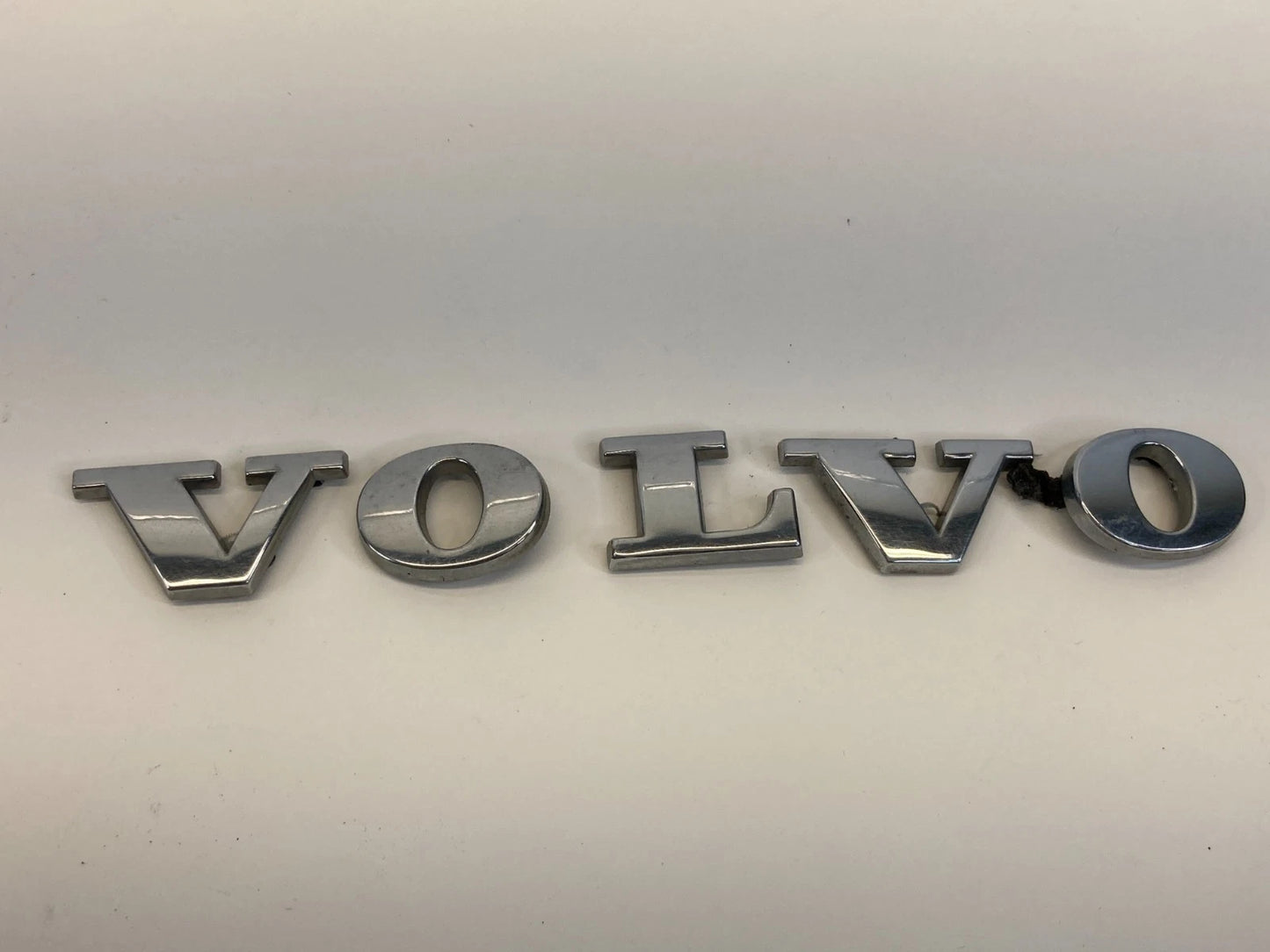 2004-2010 VOLVO S40 2.4I REAR TRUNK LID EMBLEM LOGO NAMEPLATE SET OEM