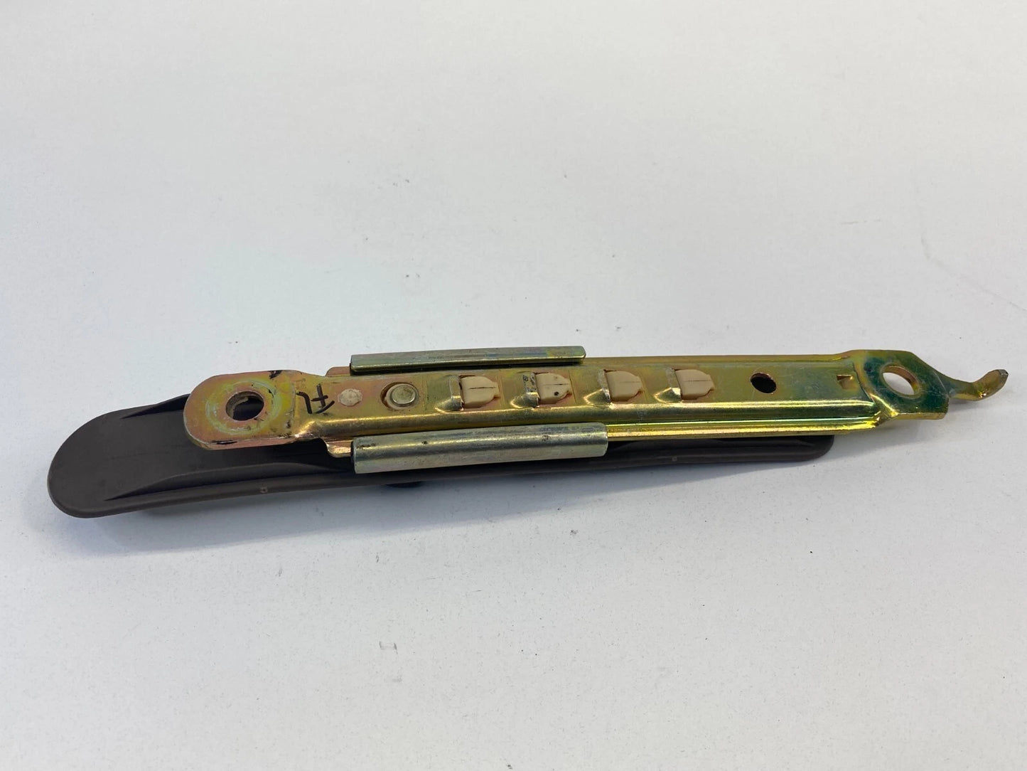 1992-1996 TOYOTA CAMRY SEDAN FRONT LEFT DRIVER SEAT BELT ADJUSTER FR LH 52106G