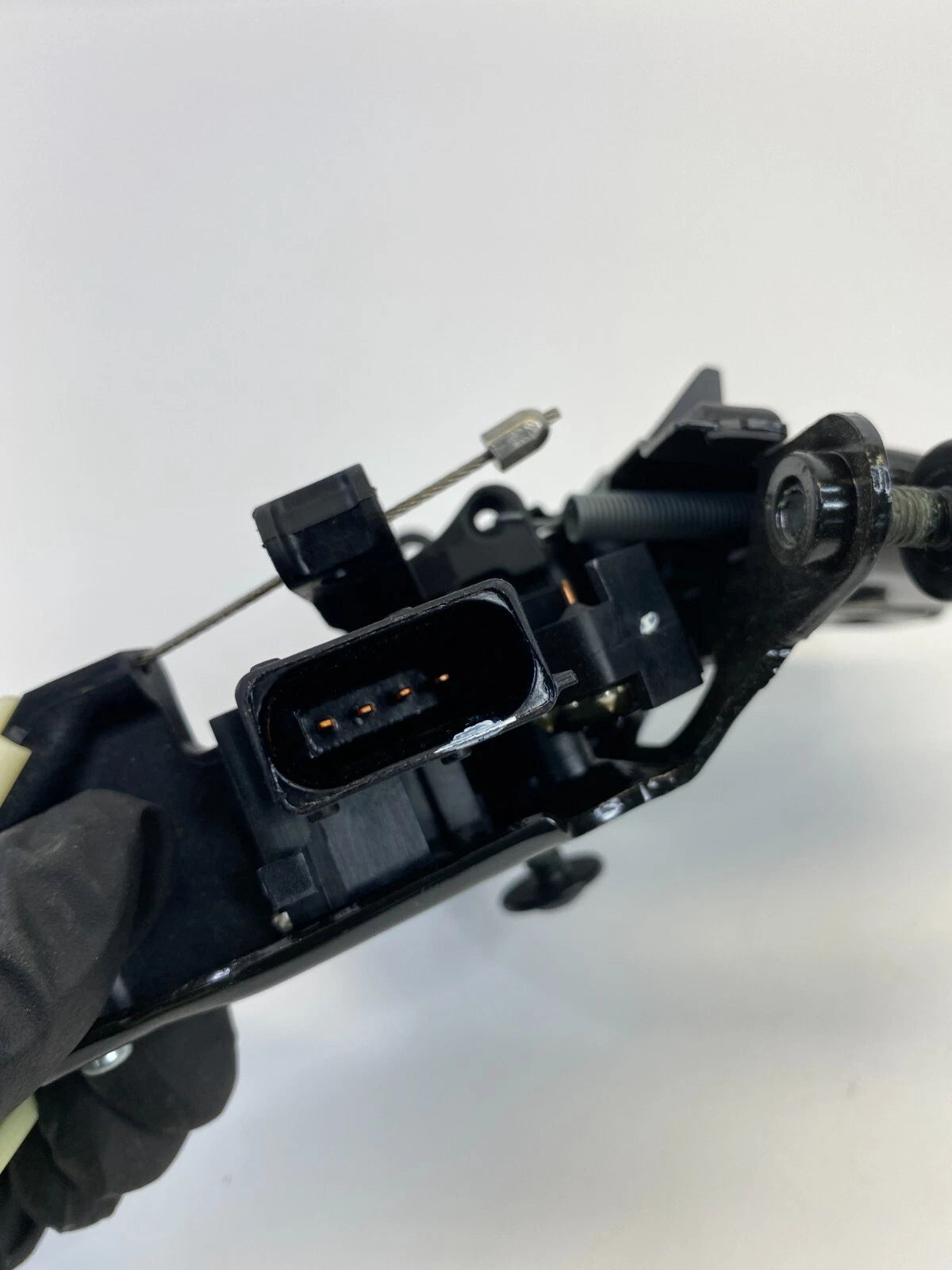 05-12 CHEVROLET MALIBU REAR TRUNK LID LOCK LATCH RELEASE ACTUATOR 25862054 OEM