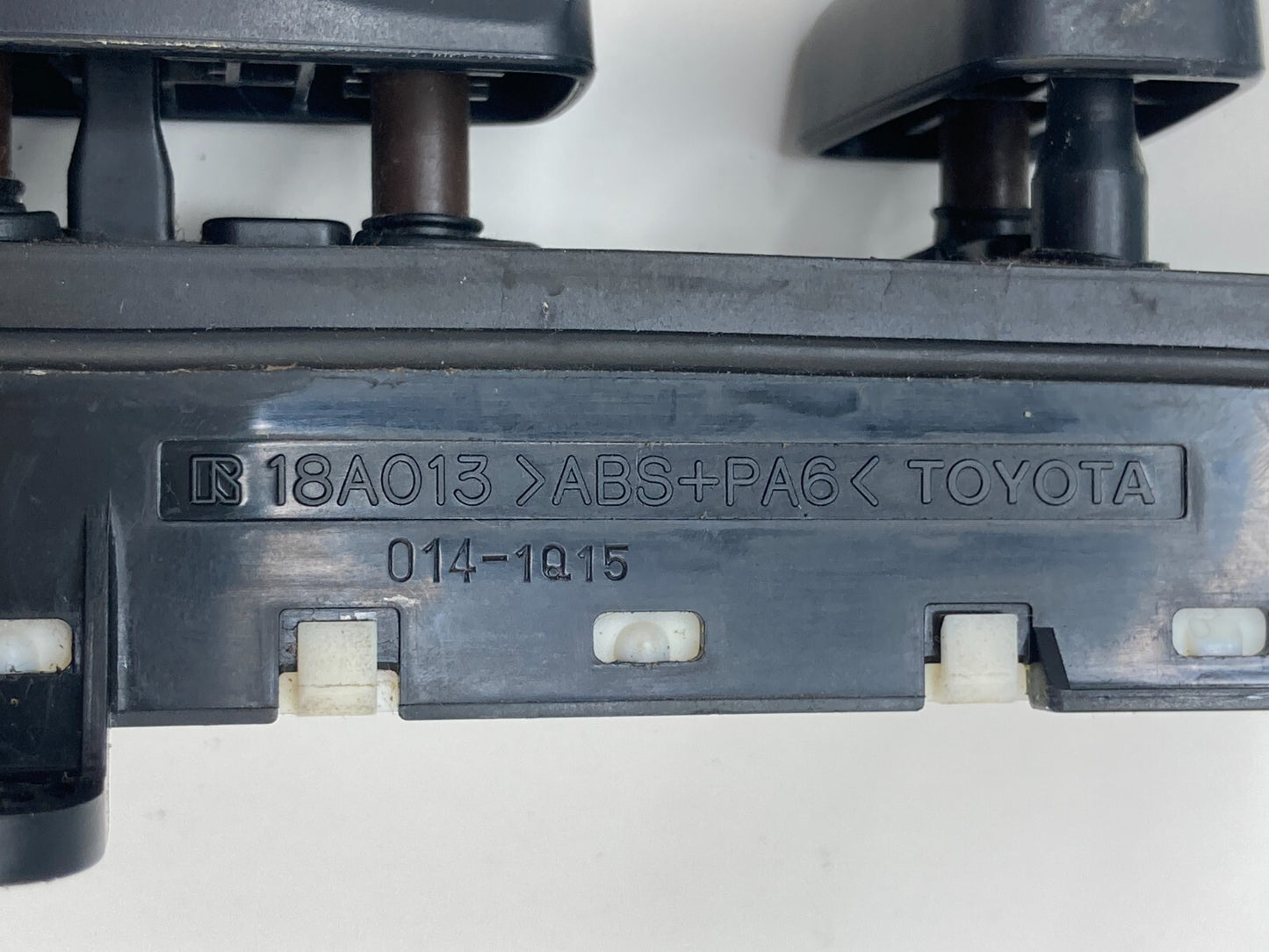 99 00 01 02 03 Lexus RX300 Front Left Seat Adjustment Control Switch 18A013 OEM