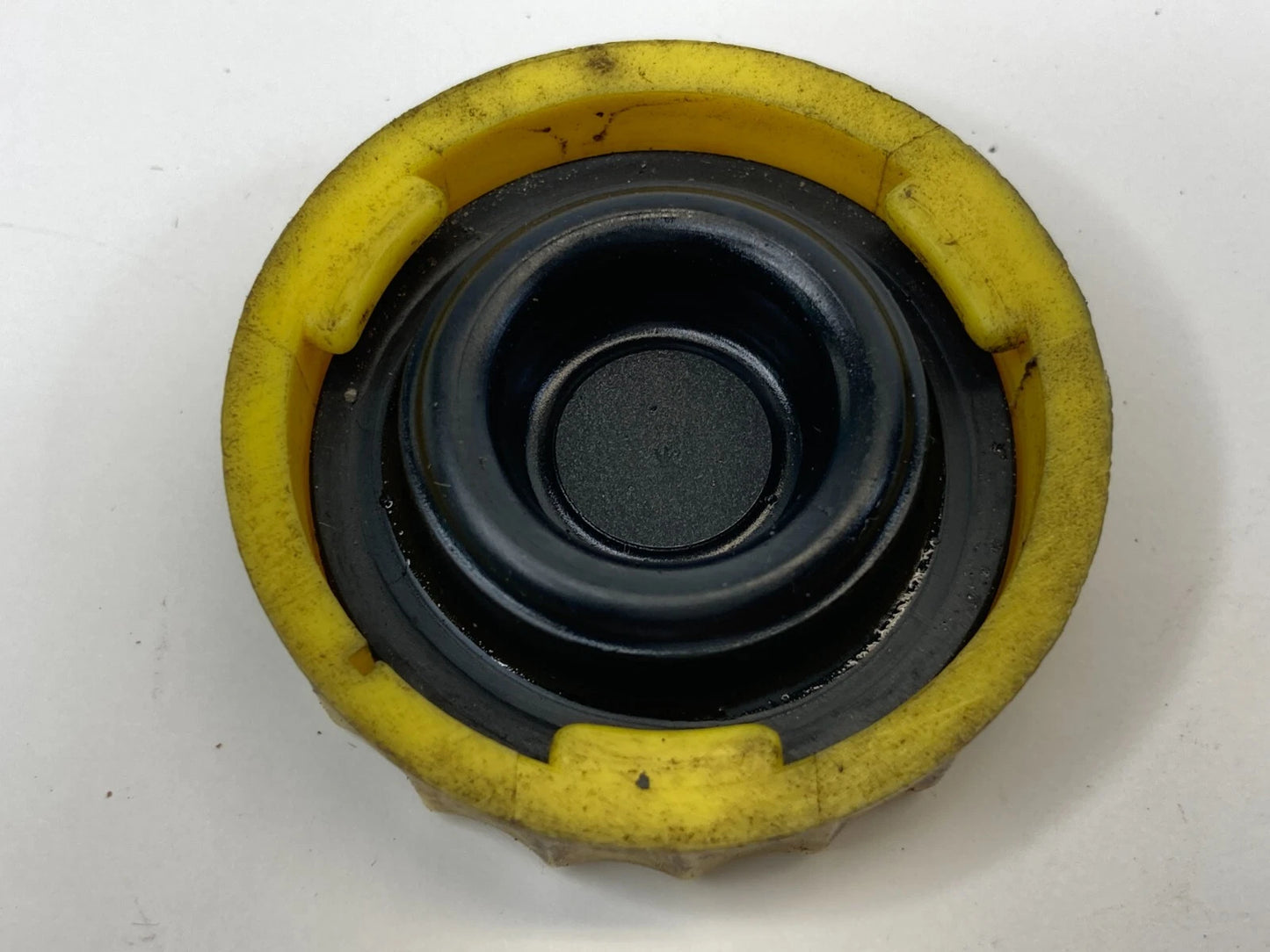 07-11 DODGE NITRO 2009-2020 JOURNEY BRAKE MASTER CYLINDER RESERVOIR FILLER CAP