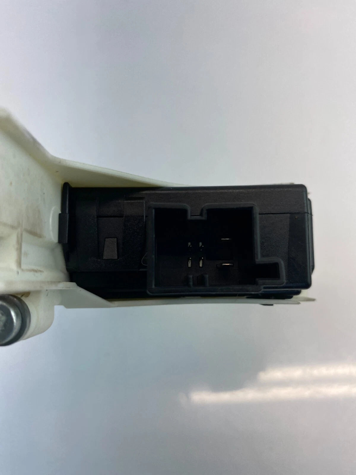2007-2009 07-09 AUDI Q7 REAR RIGHT BACK SIDE DOOR POWER WINDOW MOTOR OEM