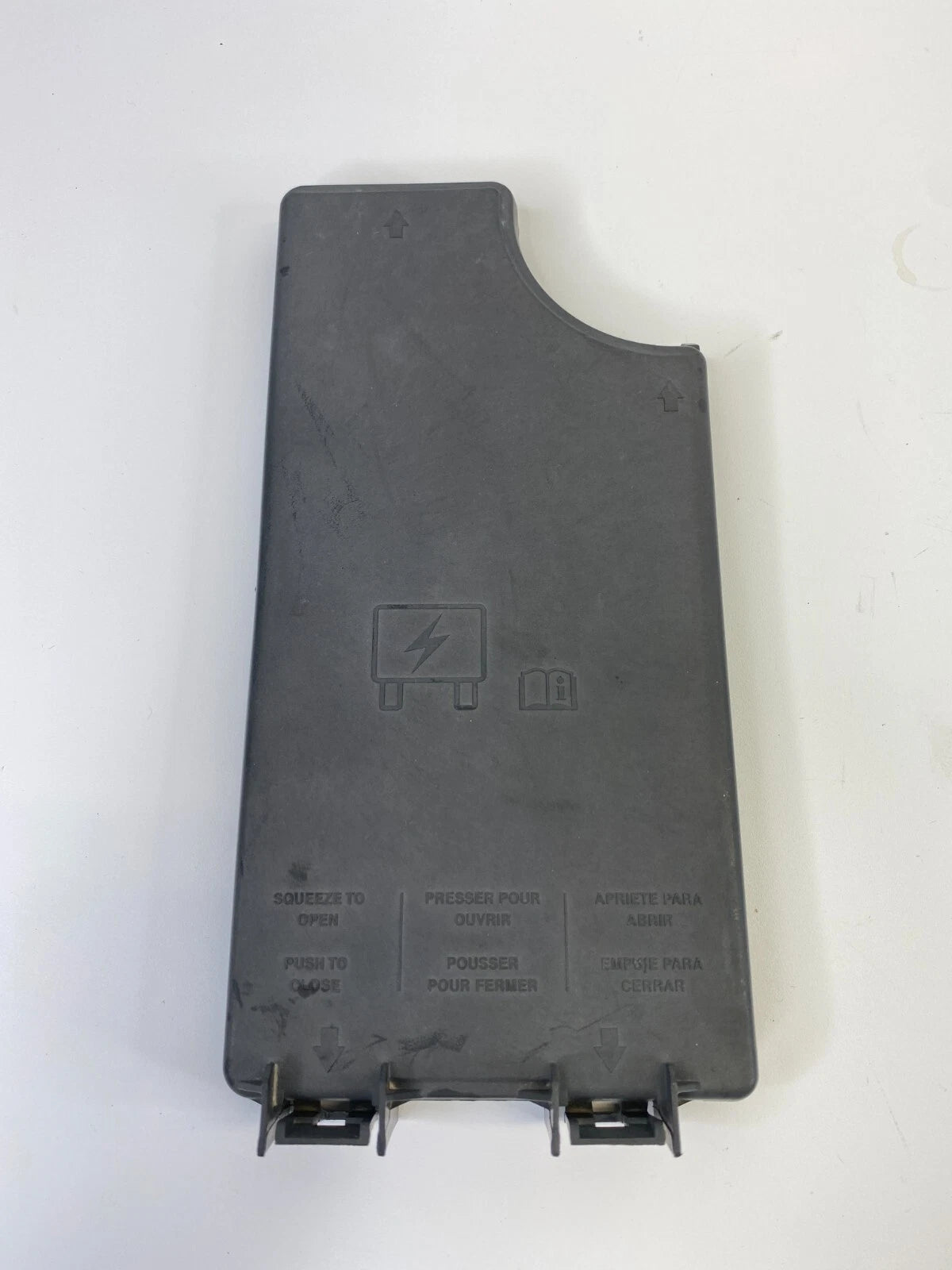 2008-2012 DODGE CALIBER 2.0L ENGINE COMPARTMENT FUSE RELAY BLOCK LID COVER OEM