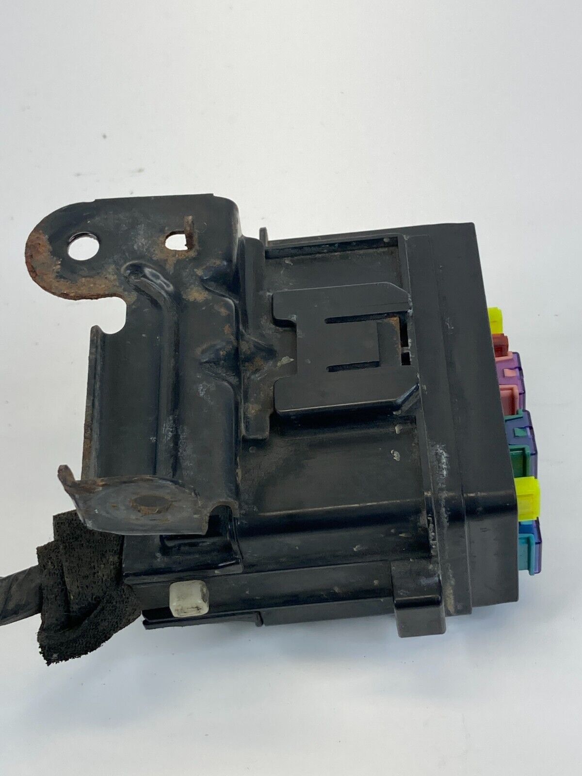 2005 2006 Acura MDX 3.5L V6 A/T Engine Compartment Fuse Box Under Hood