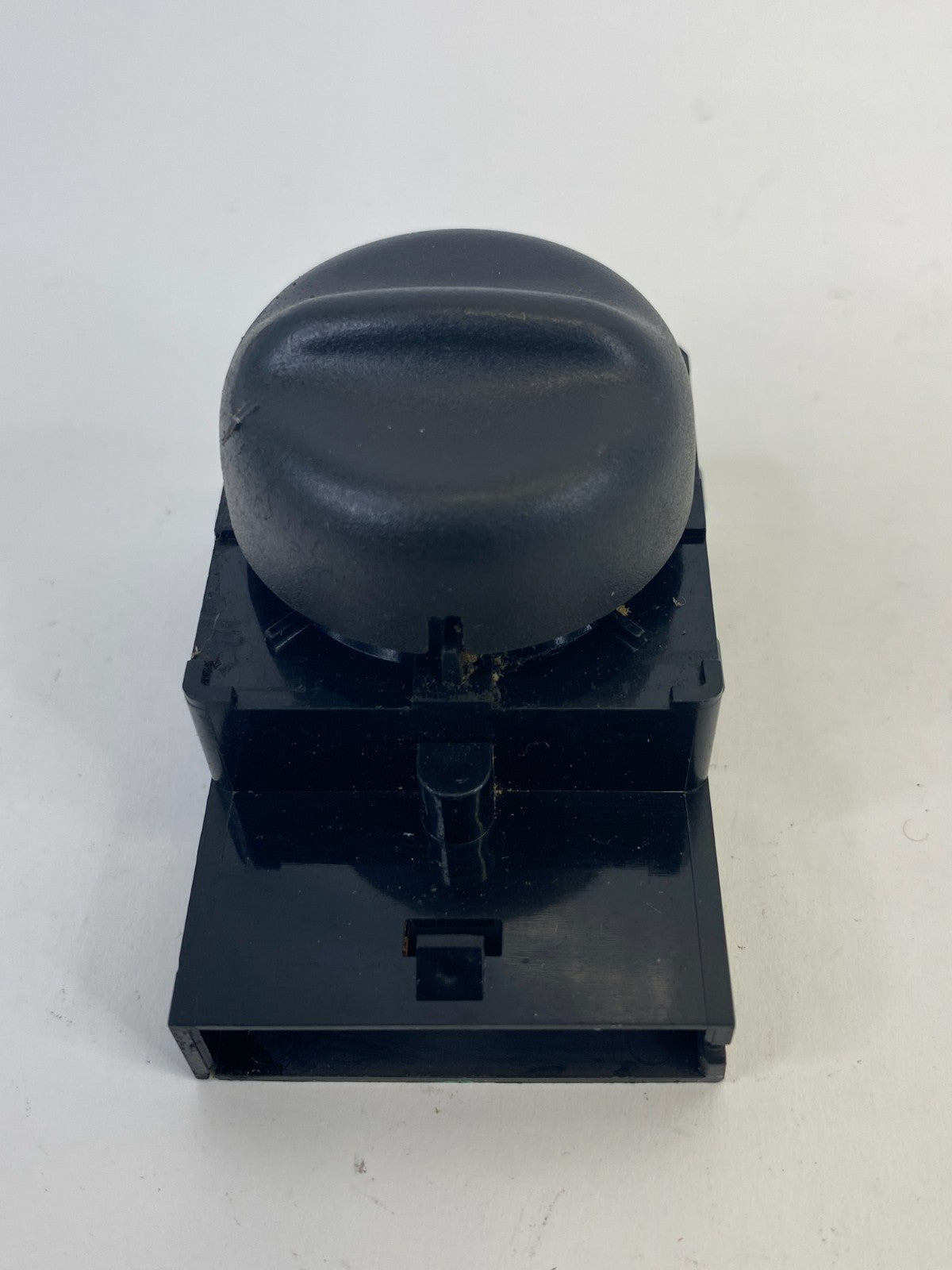 2009-2012 Traverse Acadia Front Right Passenger Seat Lumbar Switch 25948854