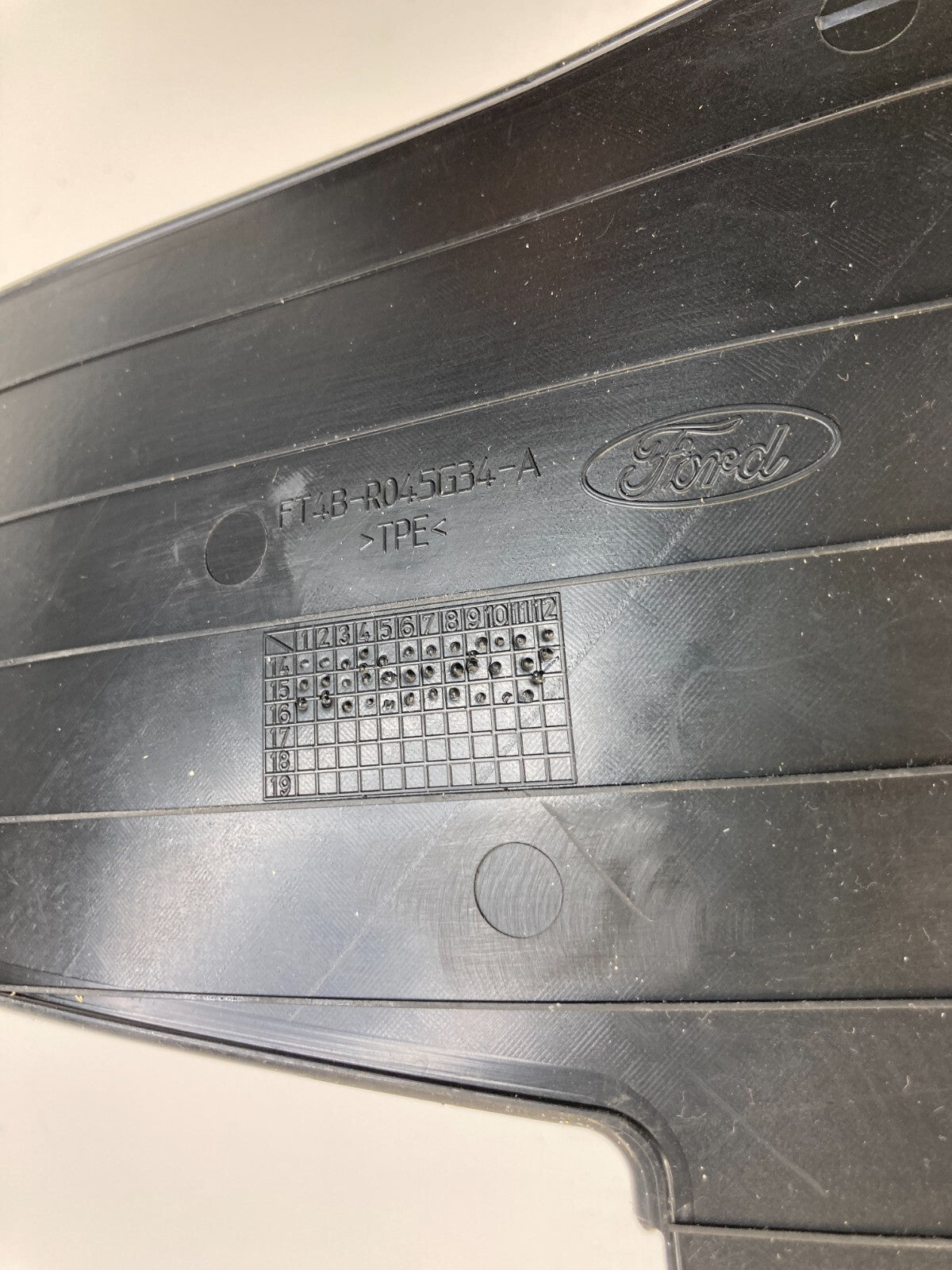 2016-2018 Ford Edge Center Console Storage Insert Panel Cover Mat FT4B-R045G34-A