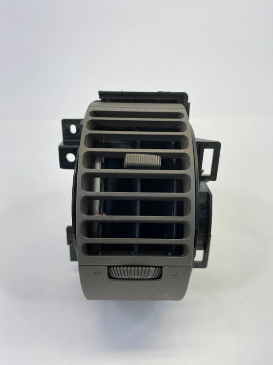 2005-2007 INFINITI G35 DASH RIGHT PASSENGER INNER A/C AIR VENT OUTLET 68750AC701