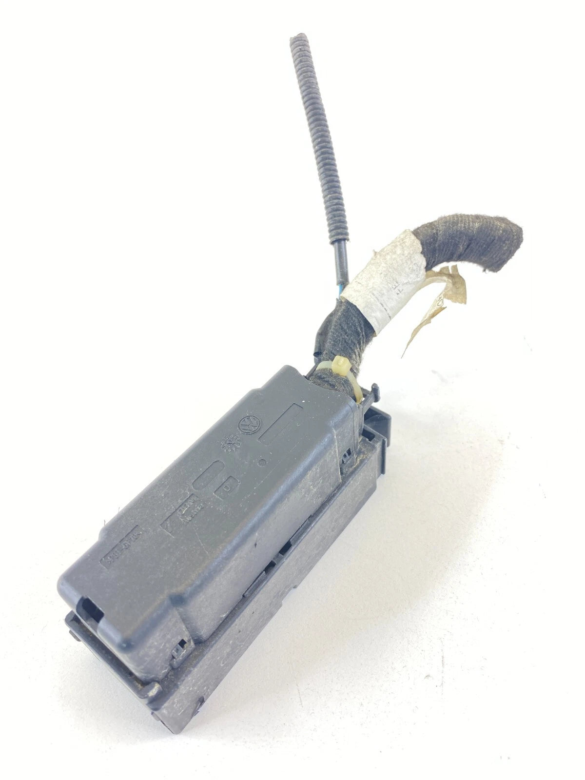 06-10 VOLKSWAGEN NEW BEETLE ABS PUMP CONNECTOR PLUG UNIT COMPUTER WIRE SOCKET