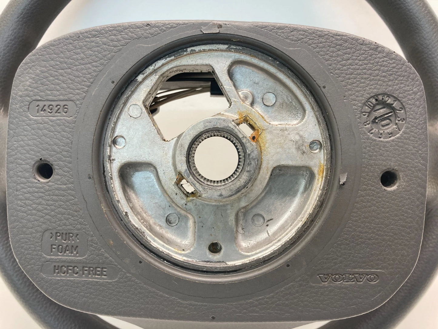 2001-2004 VOLVO S60 STEERING WHEEL 3 SPOKE W/CRUISE & RADIO CONTROL SWITCH OEM