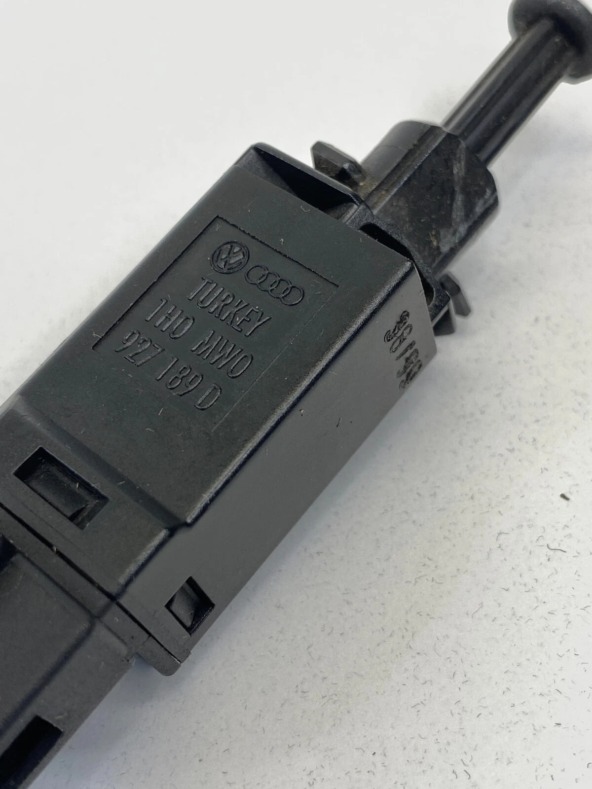 1998-2001 VOLKSWAGEN NEW BEETLE BRAKE LIGHT SWITCH SENSOR 927189D OEM
