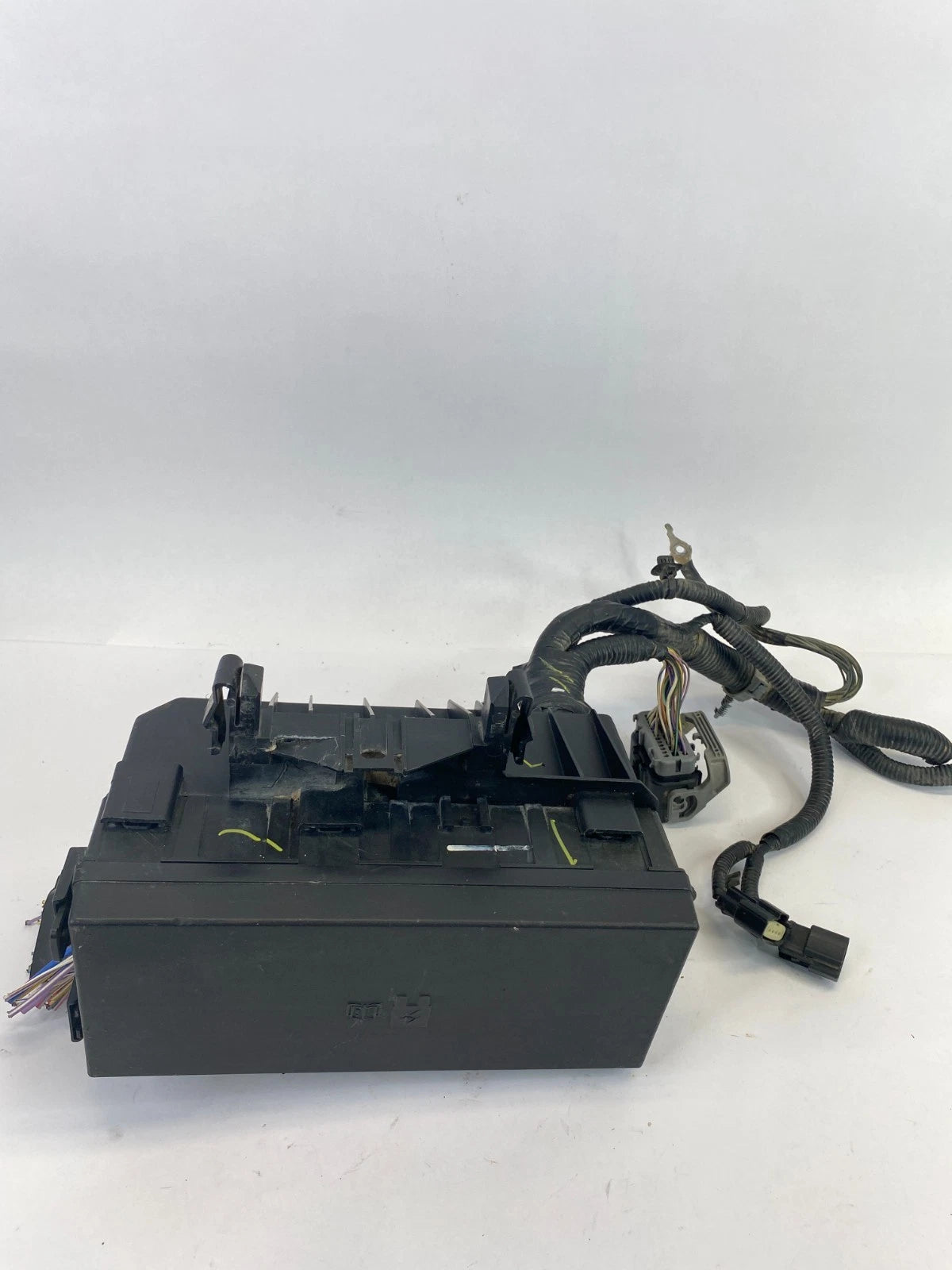 11-15 FORD EXPLORER UNDERHOOD ENGINE FUSE BOX POWER DISTRIBUTION OEM BT4T14A003A
