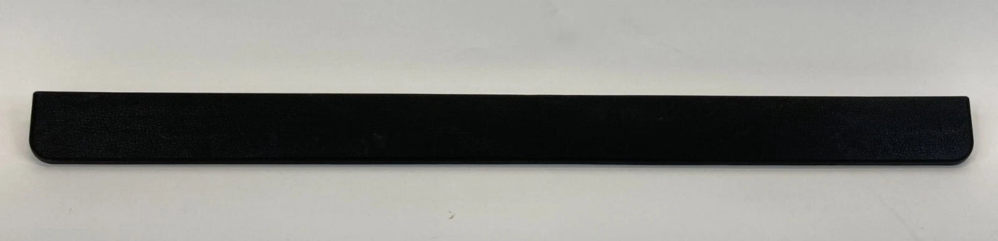 2008-2013 NISSAN ROGUE FRONT LEFT SIDE DOOR SILL SCUFF PLATE STEP 769B1-JM00A