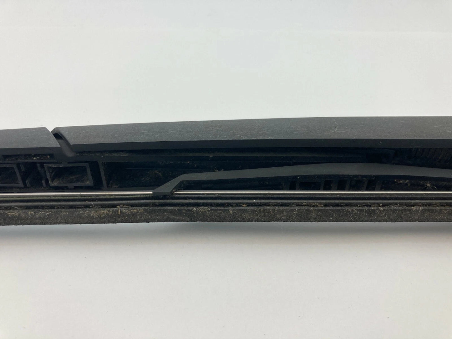2004 04 VOLVO XC70 WINDSHIELD WIPER BLADE ARM ASSEMBLY OEM