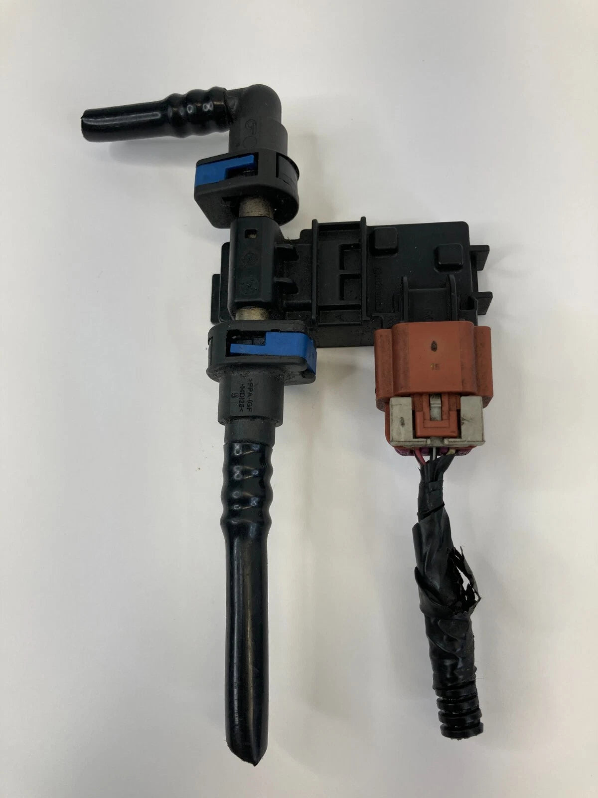 13 14 15 16 17 18 19 CADILLAC XTS 3.6L V6 FUEL SENSOR CONNECTOR A2C53390019 OEM