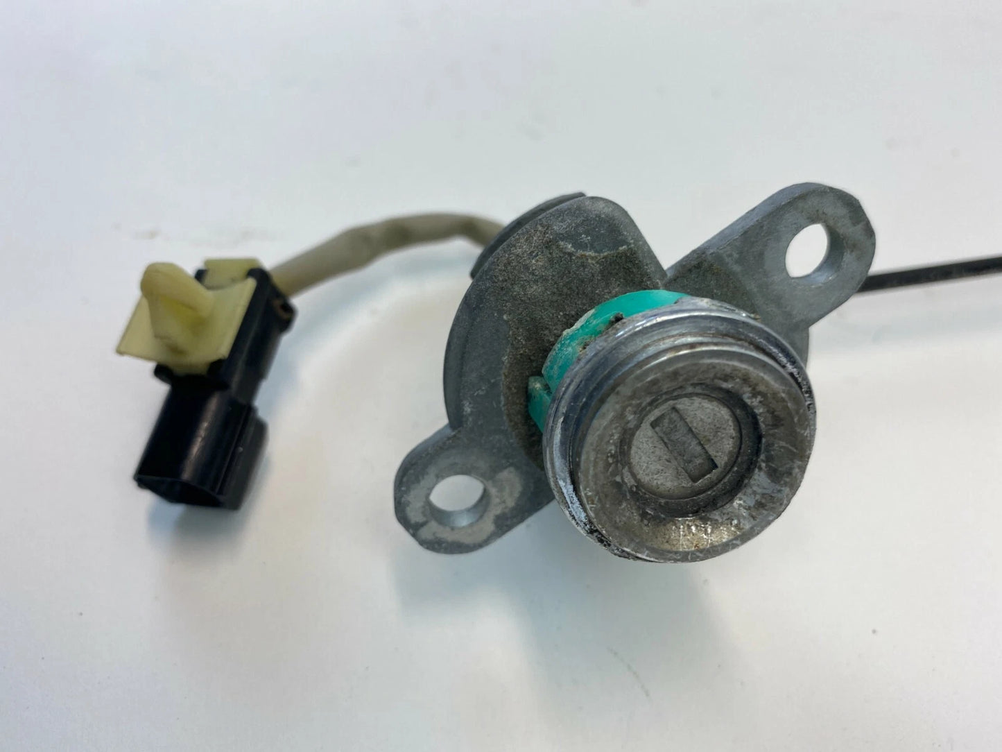 2006-2010 HYUNDA ELANTRA SEDAN REAR TRUNK LOCK LATCH ACTUATOR & LOCK CYLINDER