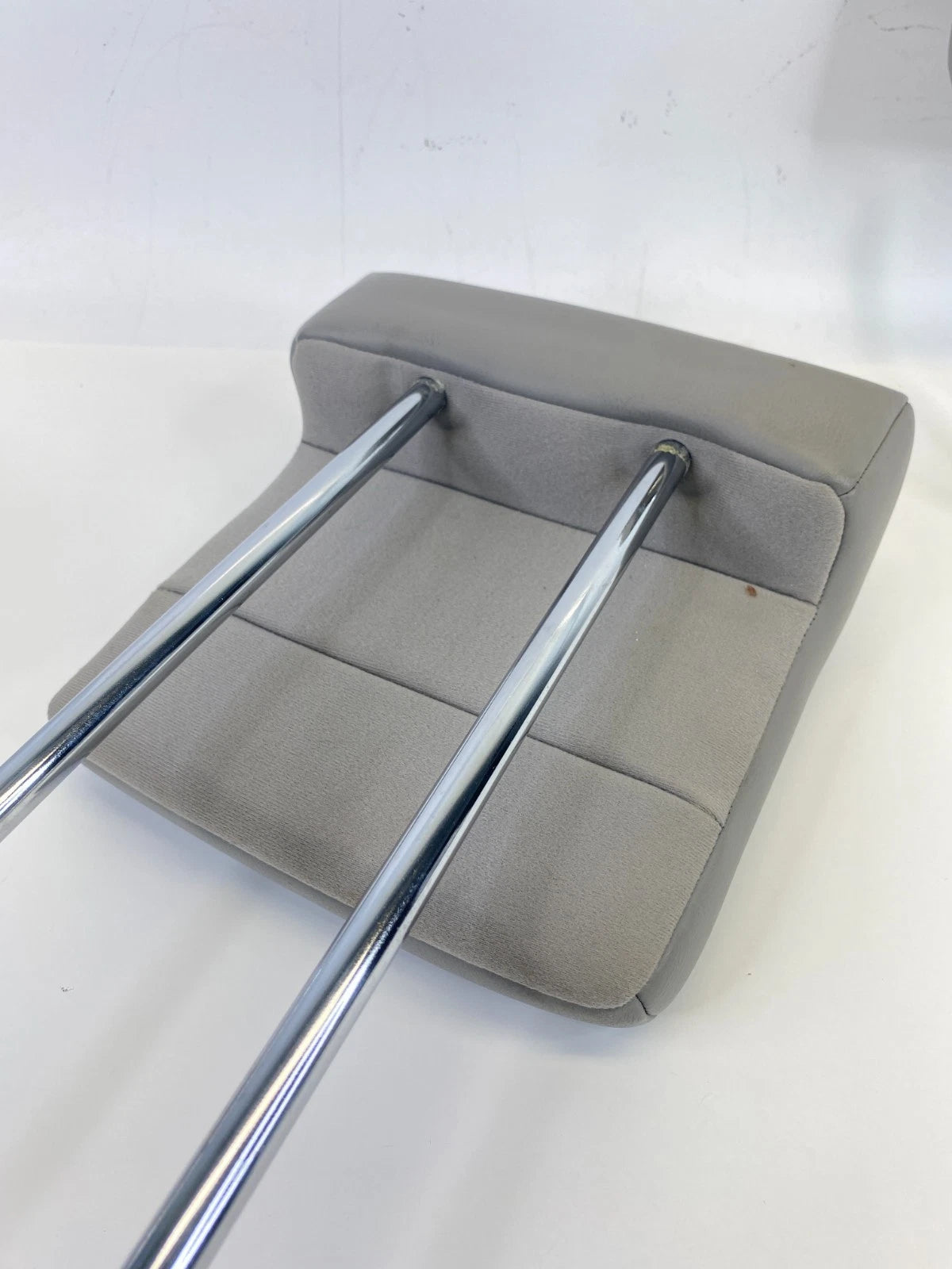 2011-2017 NISSAN QUEST REAR 3RD ROW GRAY LEATHER HEADREST HEAD REST SET OEM