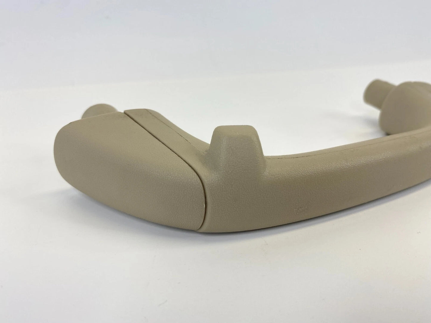 03-08 TOYOTA COROLLA MATRIX REAR RIGHT INSIDE ROOF GRIP GRAB ASSIST HANDLE OEM