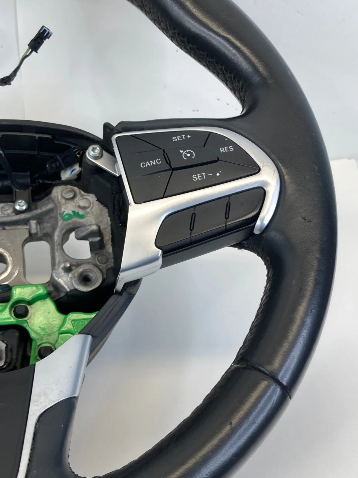 2015-2017 Chrysler 200 Driver Steering Wheel w/ Cruise & Auido Control Switch