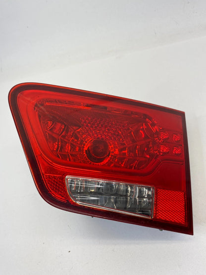 2010-2013 KIA FORTE SEDAN REAR RIGHT INNER TRUNK TAIL LIGHT 92404-1M000 OEM