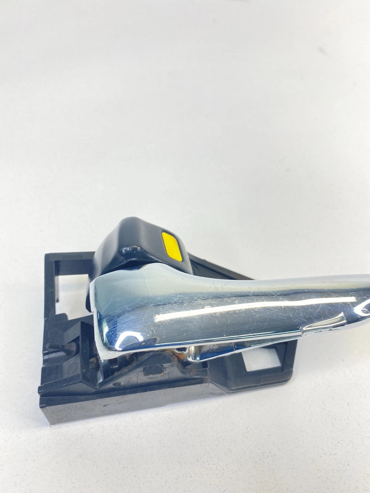 2005-2012 TOYOTA AVALON FRONT LEFT DRIVER INSIDE INNER DOOR HANDLE OEM