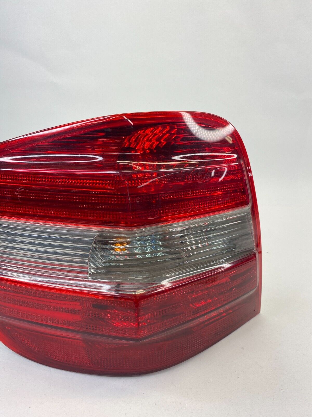 2006-2009 Mercedes-Benz ML350 Left Side Tail Light Taillight Lamp A1649061100