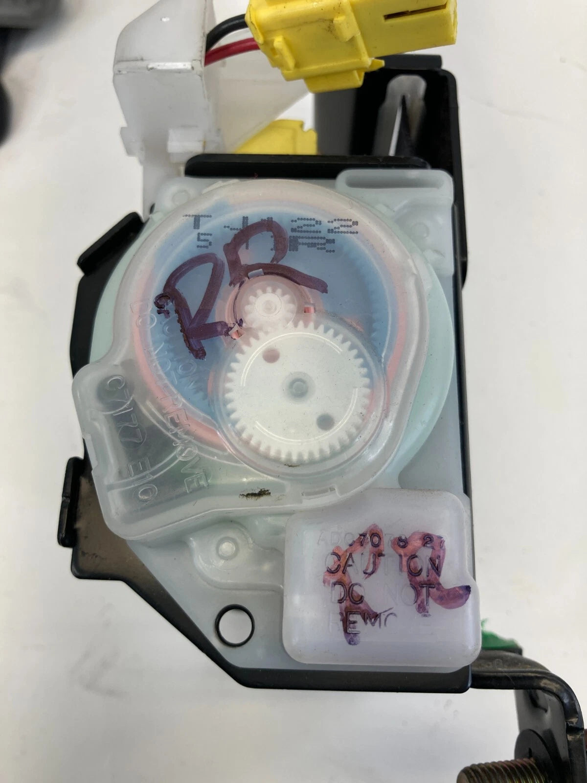 2002-2006 HONDA CR-V CRV REAR RIGHT SIDE SEAT BELT RETRACTOR TK-AF6-J1053 OEM