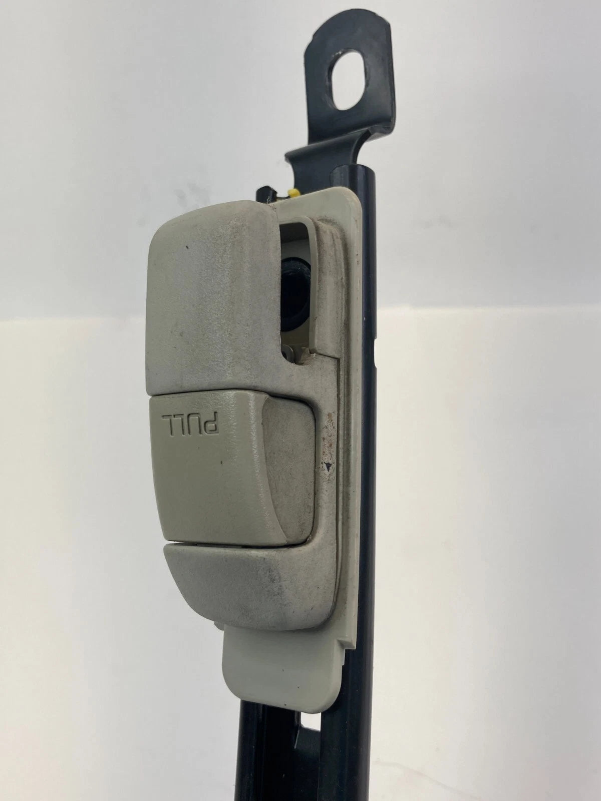 2007-2010 NISSAN SENTRA FRONT RIGHT PASSENGER SIDE SEAT BELT HEIGHT ADJUSTER OEM
