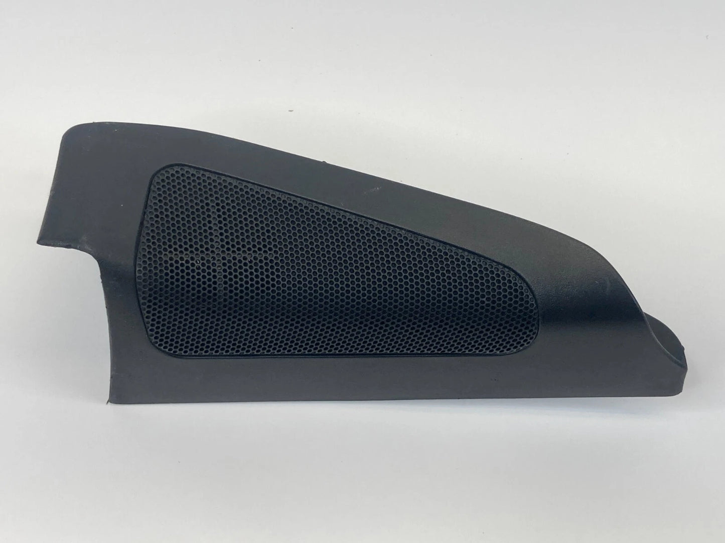 04-09 TOYOTA PRIUS FRONT RIGHT PASSENGER TWEETER SPEAKER CORNER COVER 6749147020