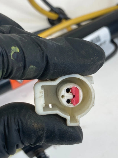 05-07 MERCURY MARINER FRONT LEFT SIDE SEAT BELT BUCKLE 6L84-7861203-BCW OEM