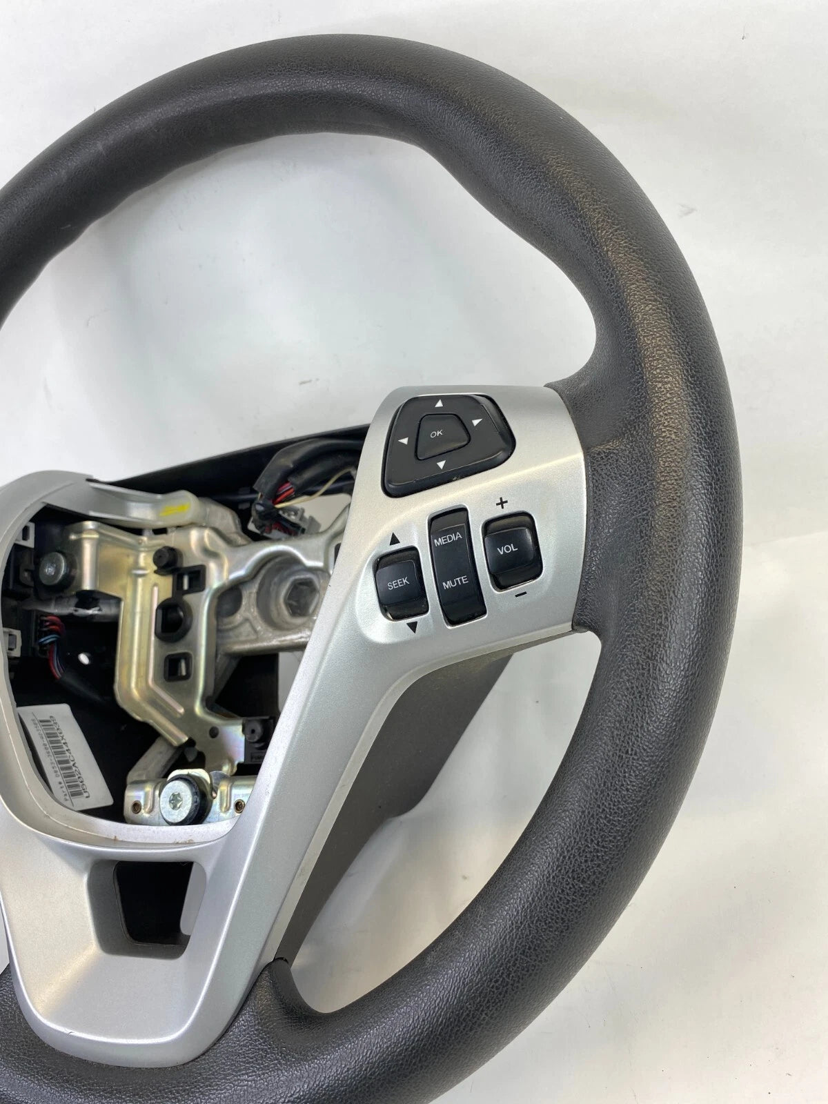 2013 2014 2015 FORD EXPLORER STEERING WHEEL W/ CRUISE RADIO AUDIO CONTROLS OEM