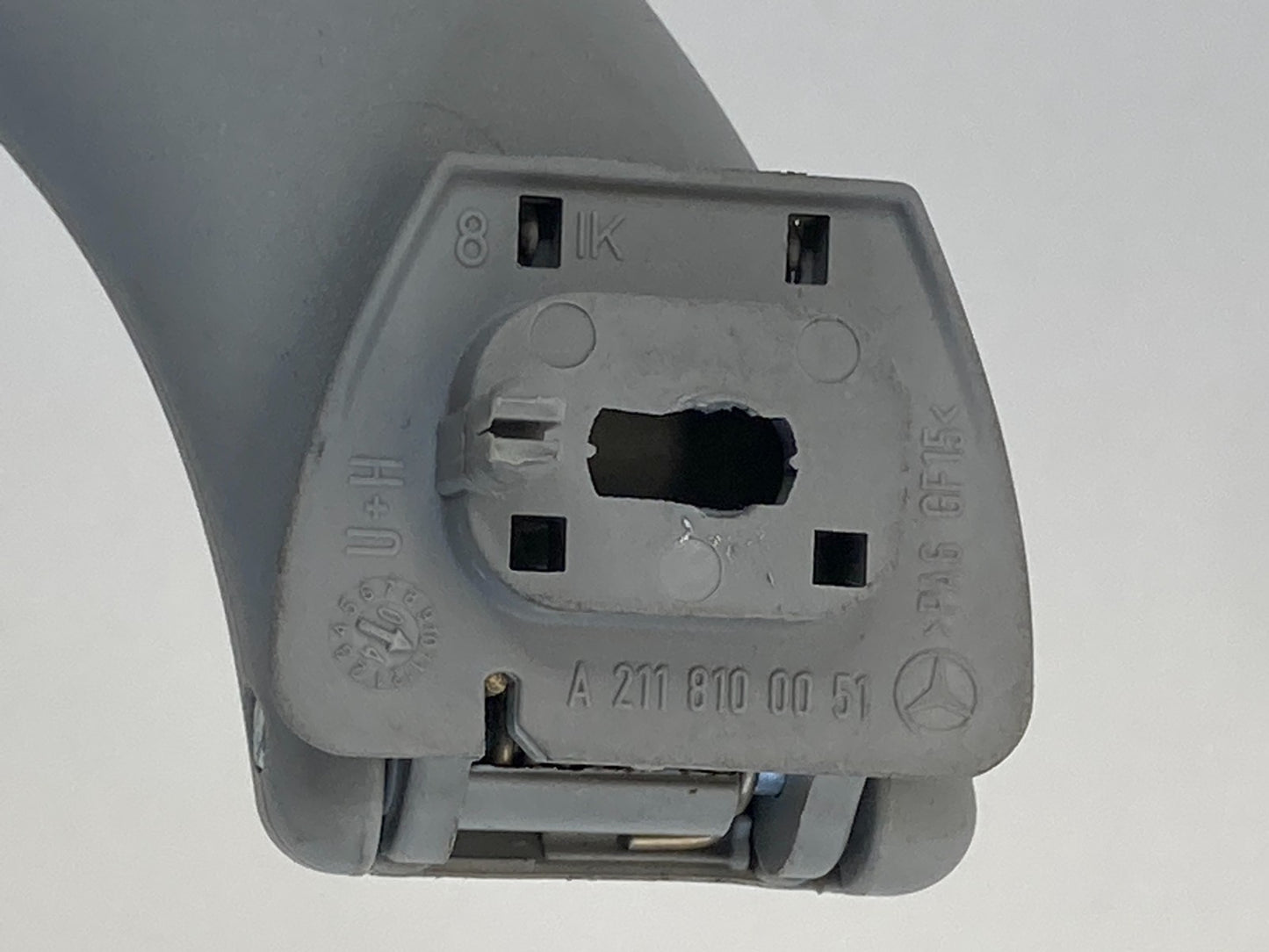 2006 Mercedes Benz CLS500 Roof Grab Grib Handle Pair Set A-211-810-00-51 OEM