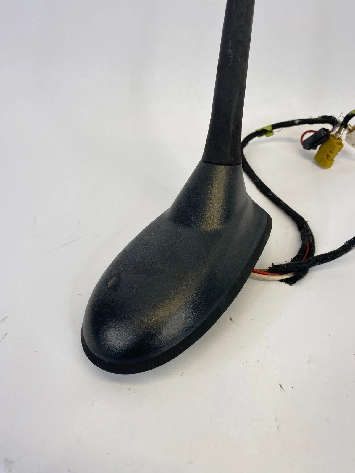 2010 2011 DODGE JOURNEY ROOF RADIO AM/FM ANTENNA BASE MAST MOUNT 05064861AC
