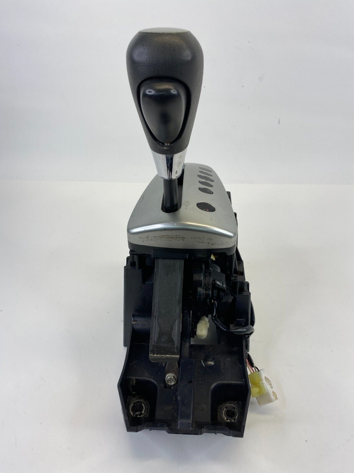 2006 2007 Saturn Vue 3.5L Automatic Floor Gear Shifter Shift Selector Lever OEM