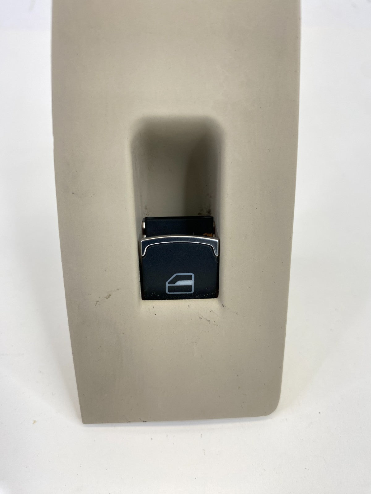 2009-2017 Volkswagen CC Rear Left Side Door Window Switch w/ Bezel 3C8867375A