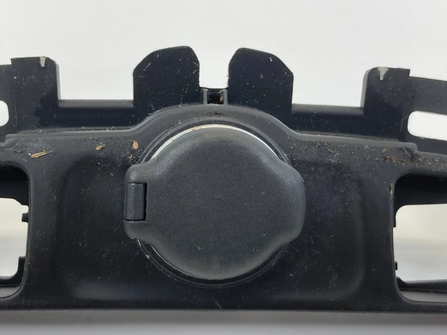 13-15 CHEVY MALIBU LOWER CENTER DASH HAZARD TRACTION SWITCH LIGHTER BEZEL TRIM