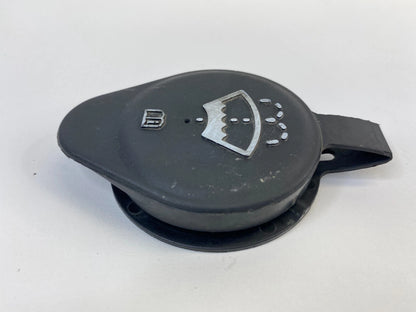 2002-2009 CHEVROLET TRAILBLAZER WINDSHIELD WASHER FLUID RESERVOIR CAP LID COVER