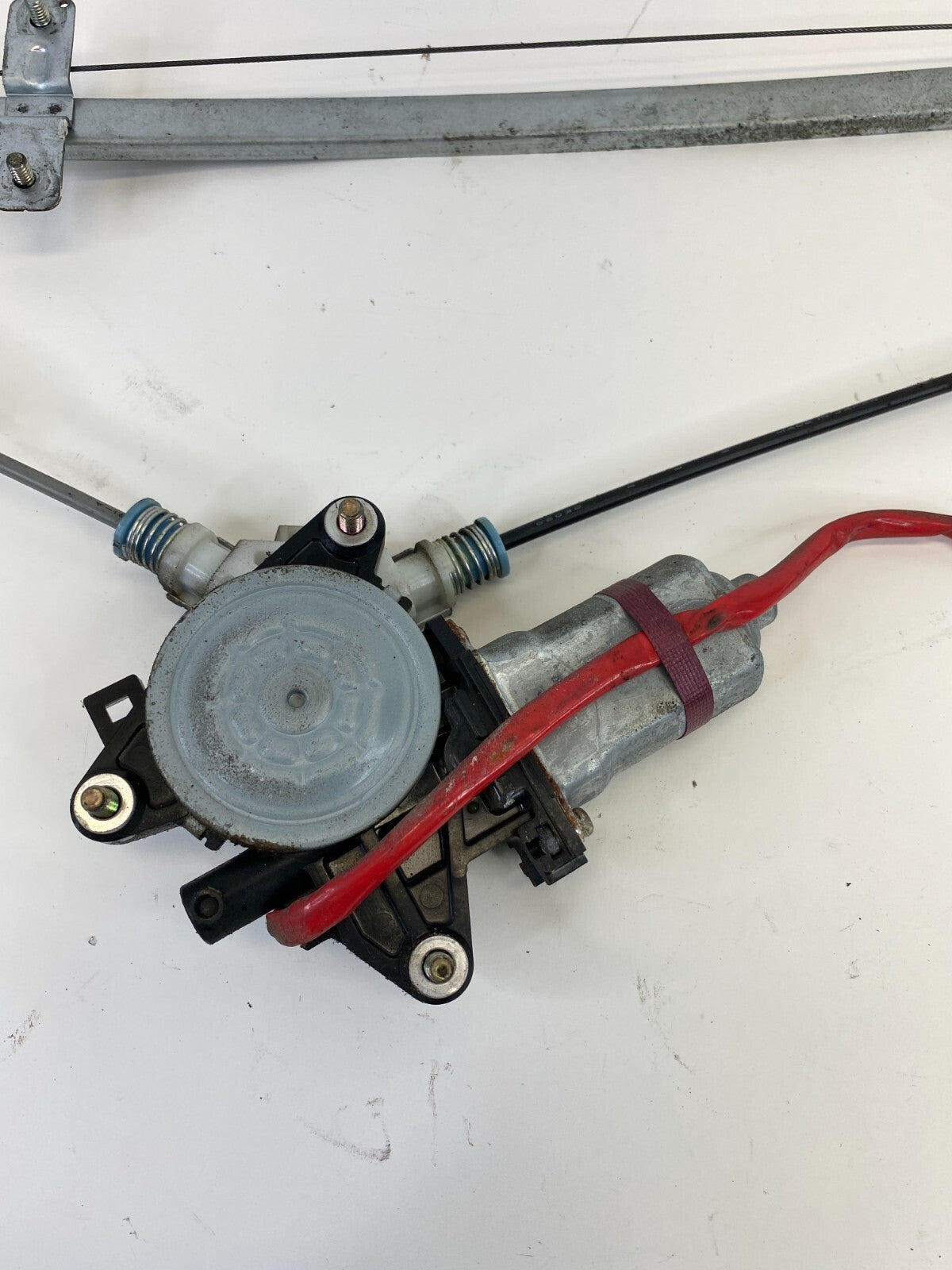 2002-2006 Suzuki XL-7 Rear Right Side Window Regulator W/ Motor 83530-65D00 OEM