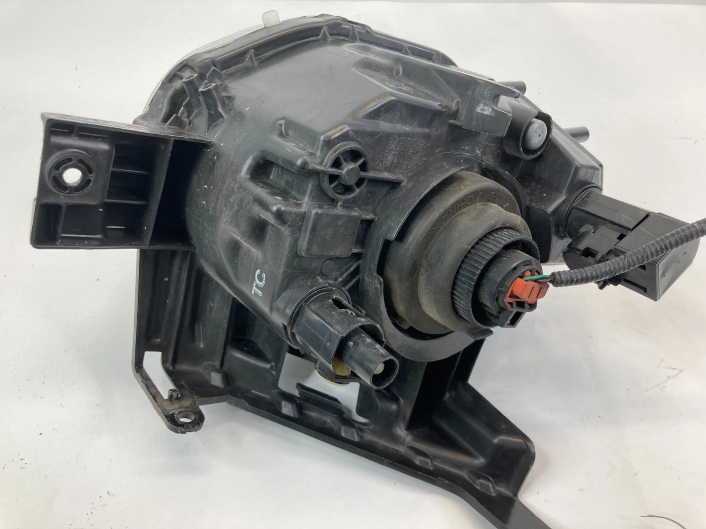 2011-2014 NISSAN JUKE FRONT LEFT DRIVER SIDE FOG LIGHT LAMP HEADLIGHT HALOGEN