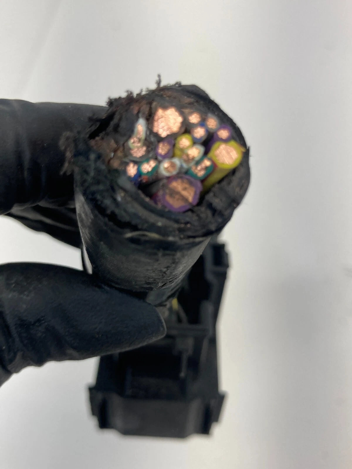 2010-2012 Ford Fusion 2.5L AT ABS Pump Anti Lock Brake Harness Cable Connector