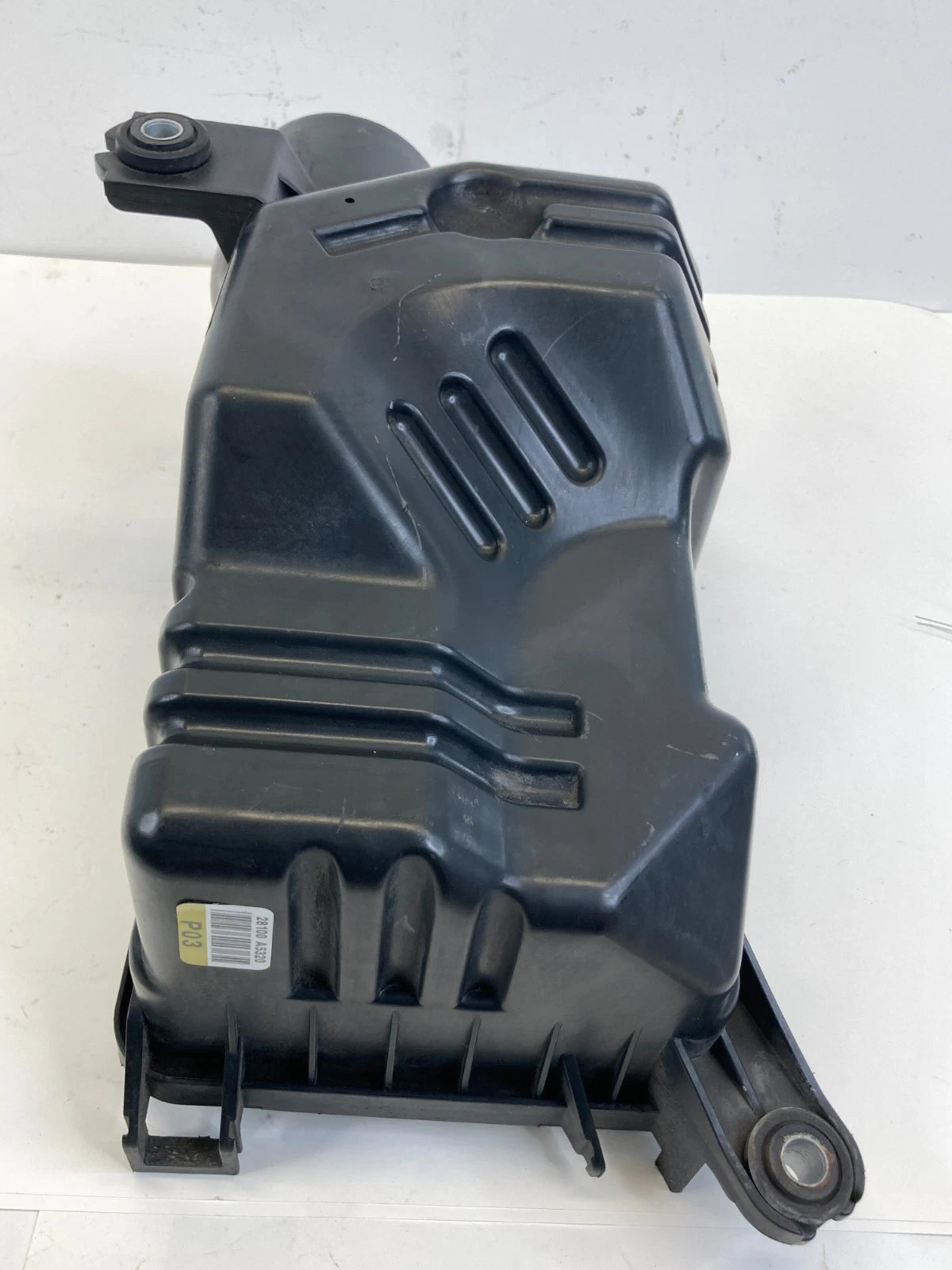 2013-2017 Hyundai Elantra GT 1.8L Air Intake Box Lower Cleaner Housing Cover OEM