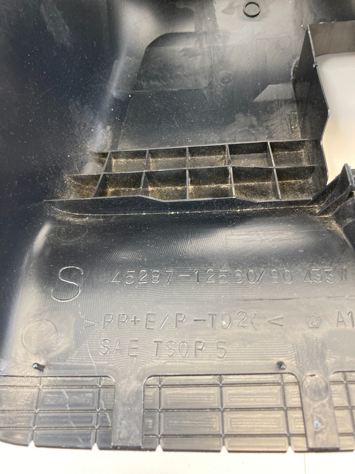 2010-2015 Toyota Prius Upper & Lower Steering Column Cover Trim 45287-12560