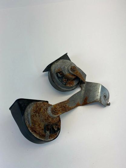 2003-2013 MAZDA 6 MAZDA6 LOW & HIGH TONE HORN ALARM PITCH SIREN SIGNAL E355306