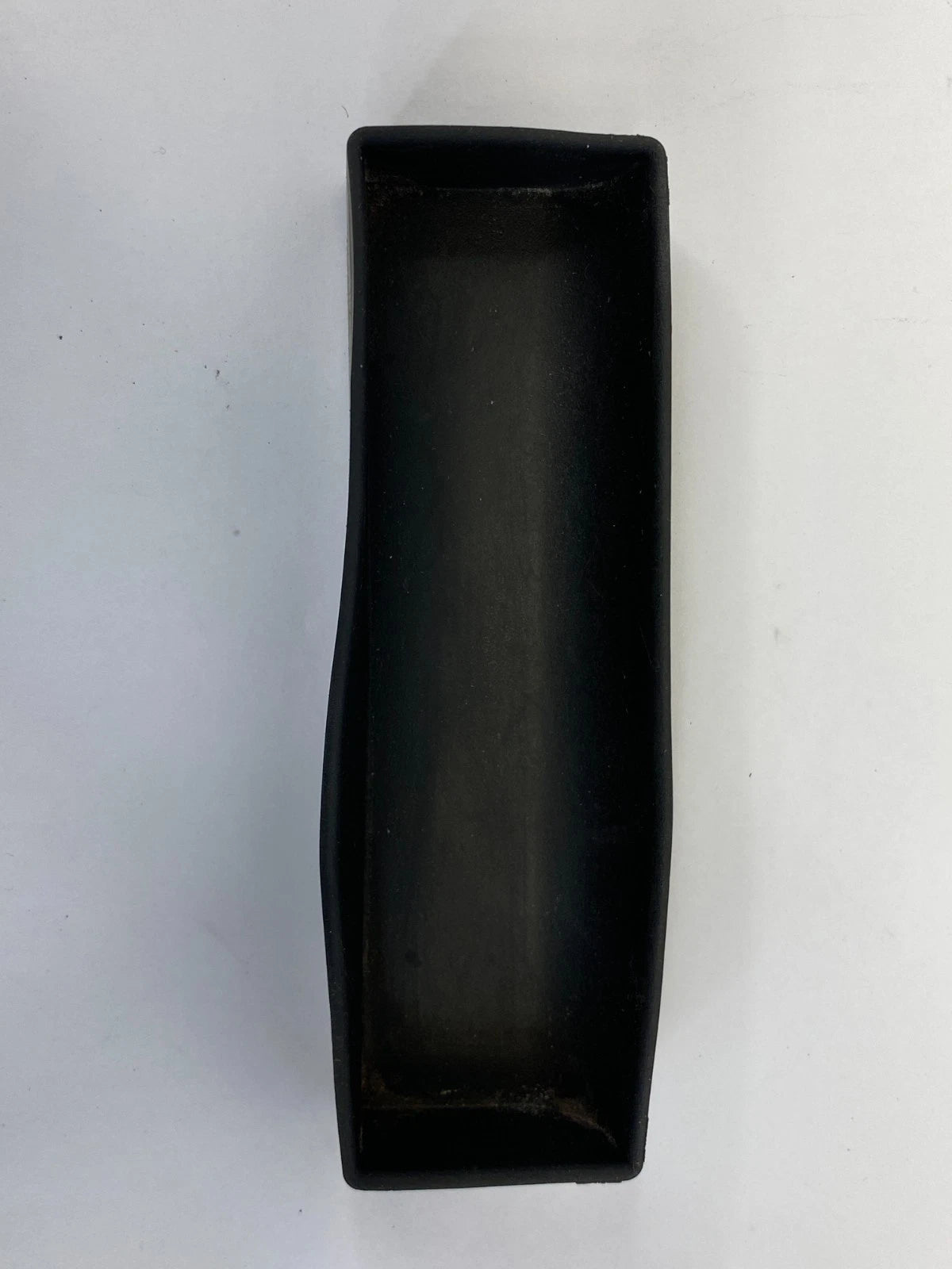 2002-2009 CHEVROLET TRAILBLAZER CENTER CONSOLE RUBBER MAT INSERT LINER OEM