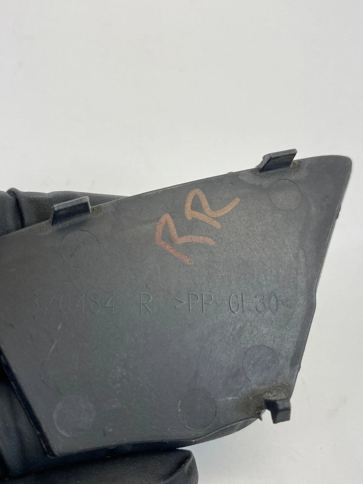 2006 2007 SATURN VUE REAR RIGHT SIDE INNER DOOR HANDLE SCREW COVER 10370484 OEM
