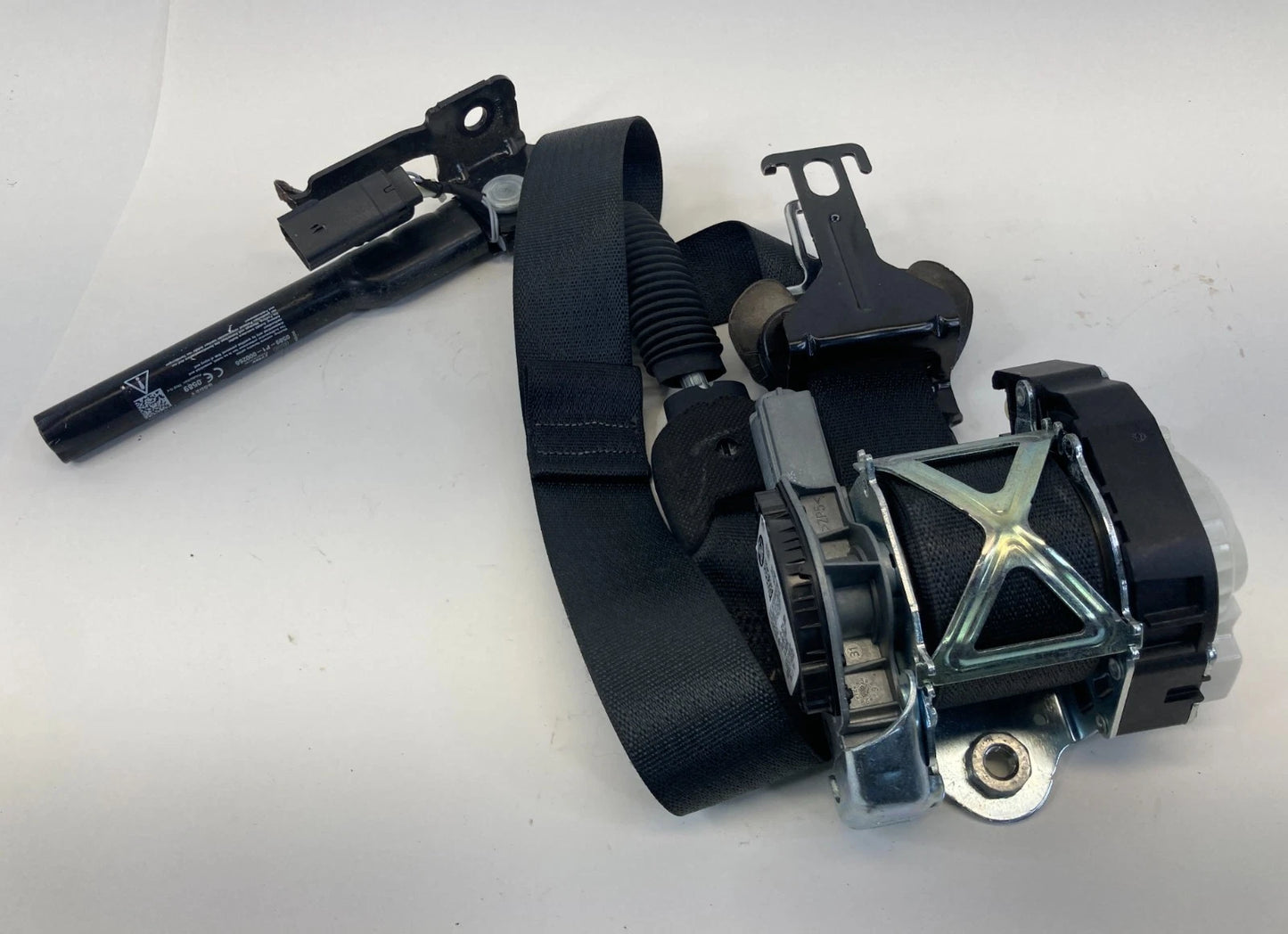 2016-2019 FORD EXPLORER INTERCEPTOR UTILITY FRONT RIGHT SIDE SEAT BELT RETRACTOR