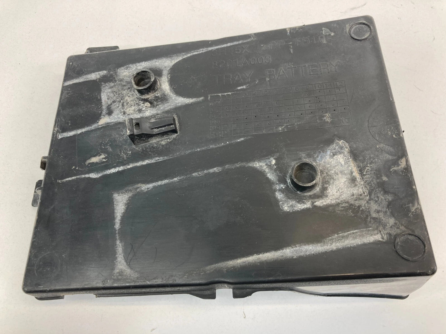 08-17 MITSUBISHI LANCER 08-20 OUTLANDER BATTERY BOX COVER LID CAP 8201A003 OEM