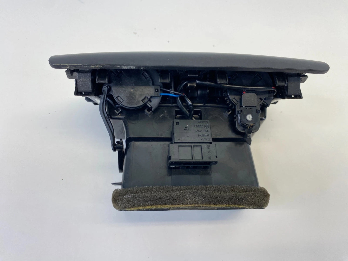 2009-2017 AUDI A5 QUATTRO REAR CENTER CONSOLE A/C AIR VENT 8K0-819-203-E OEM