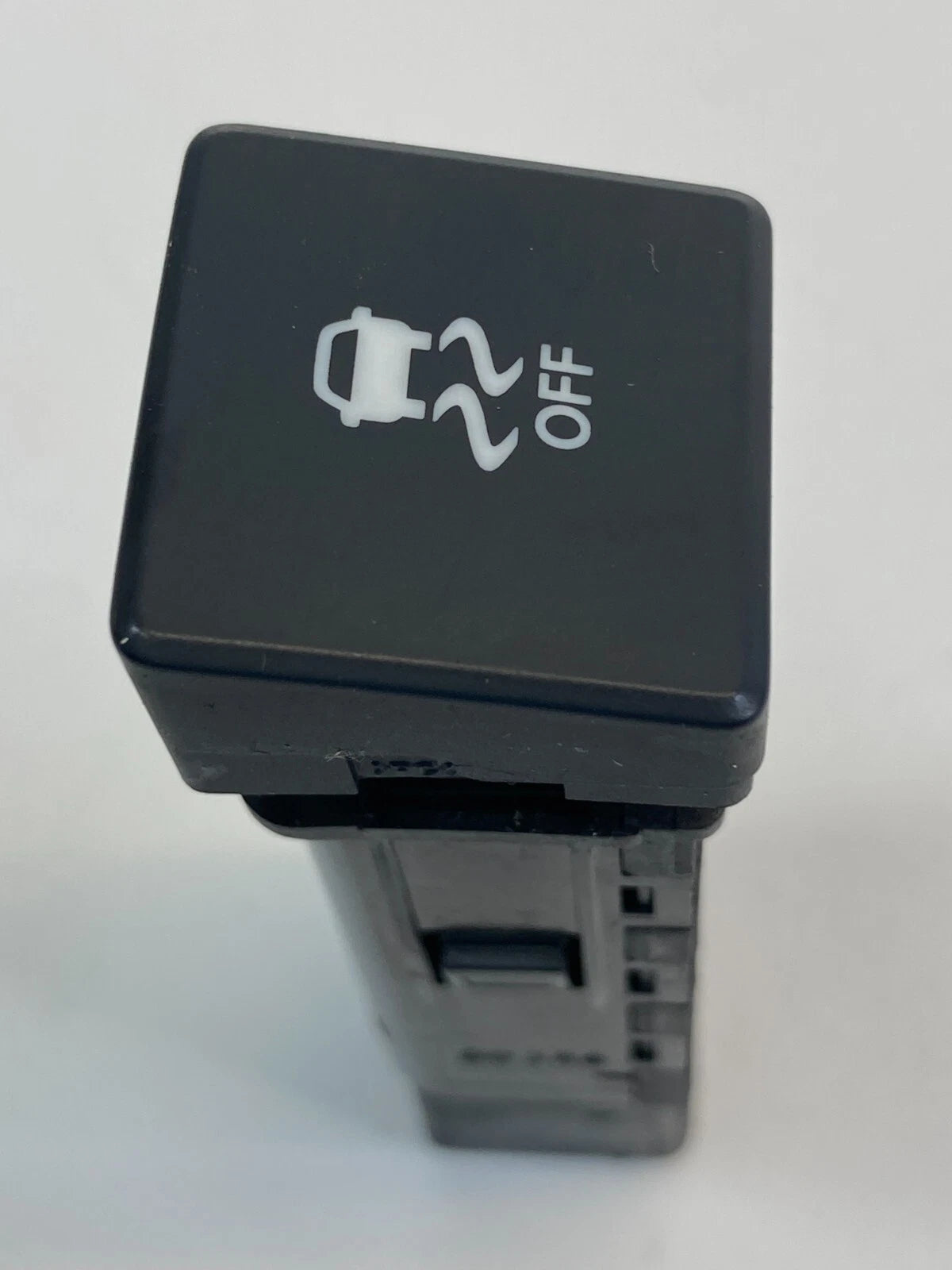 2010 2011 2012 2013 KIA SOUL TRACTION TRACT CONTROL SWITCH BUTTON 621W05010 OEM