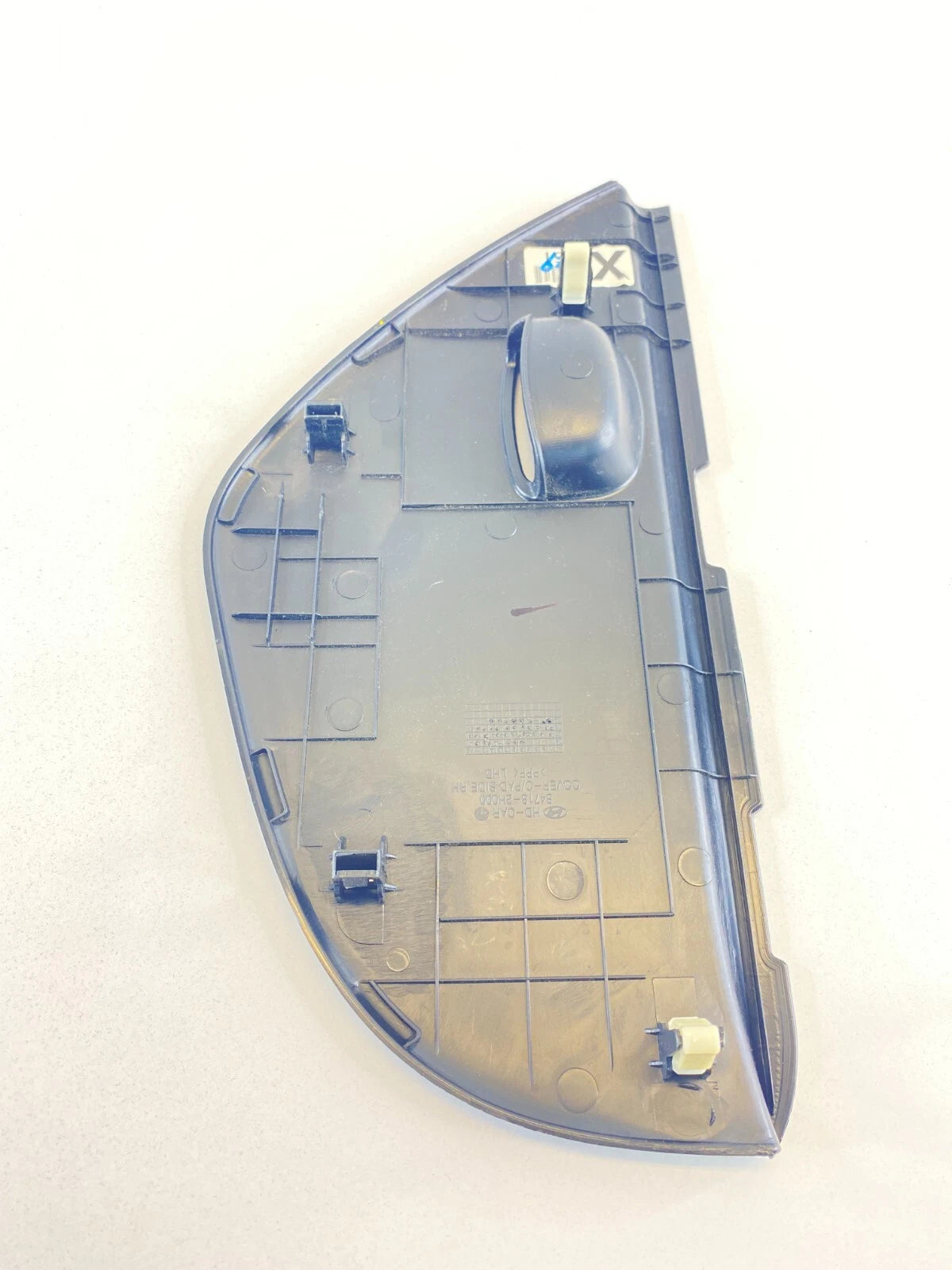 2006-2010 HYUNDAI ELANTRA SEDAN DASH RIGHT SIDE END CAP COVER 84718-2H000 OEM